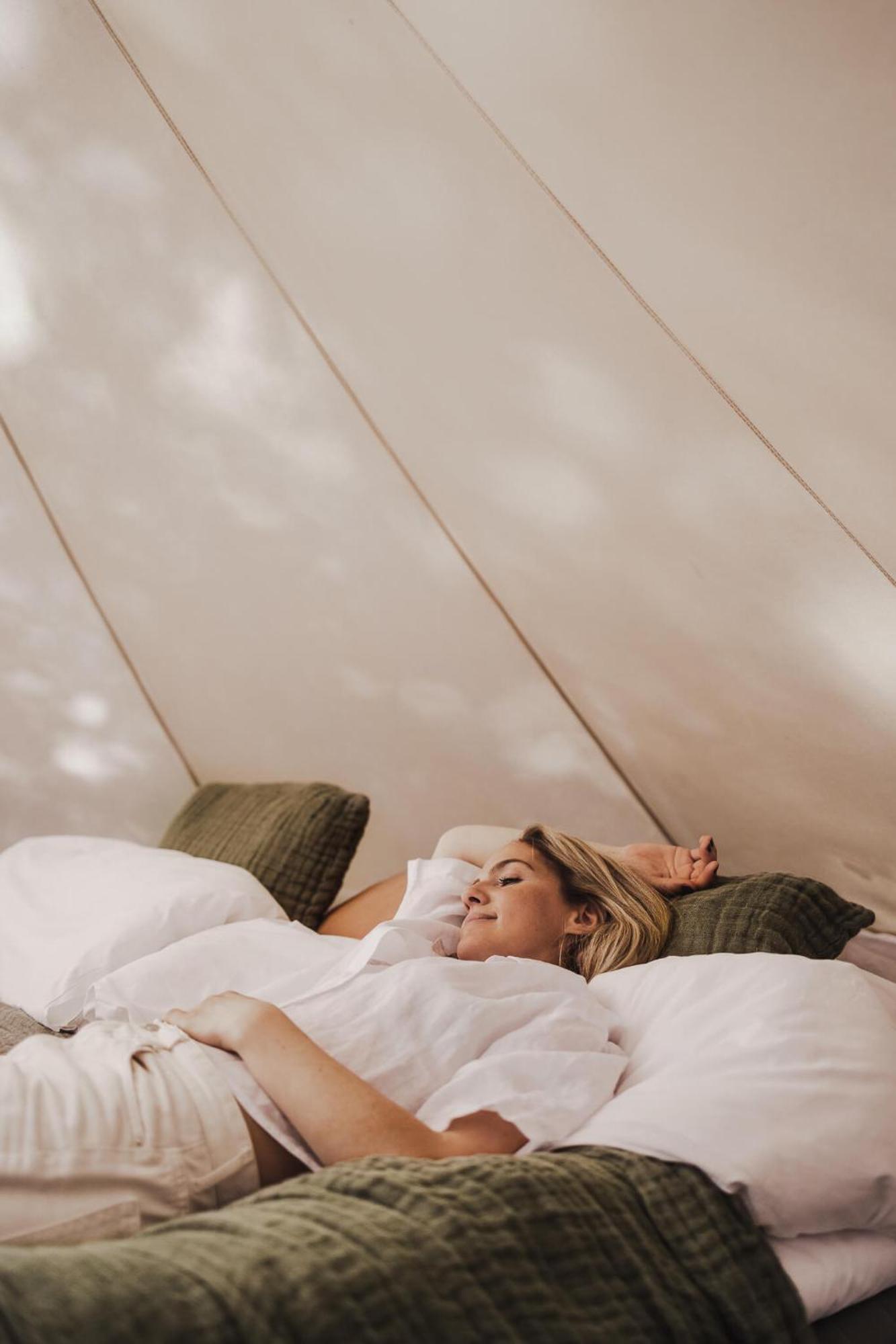 Falkeroed - Lyxig Glamping I Naturreservat Ink Frukost グレベスタッド エクステリア 写真